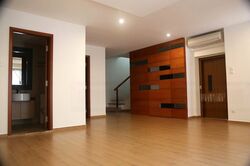 Lornie Road (D11), Terrace #576985181